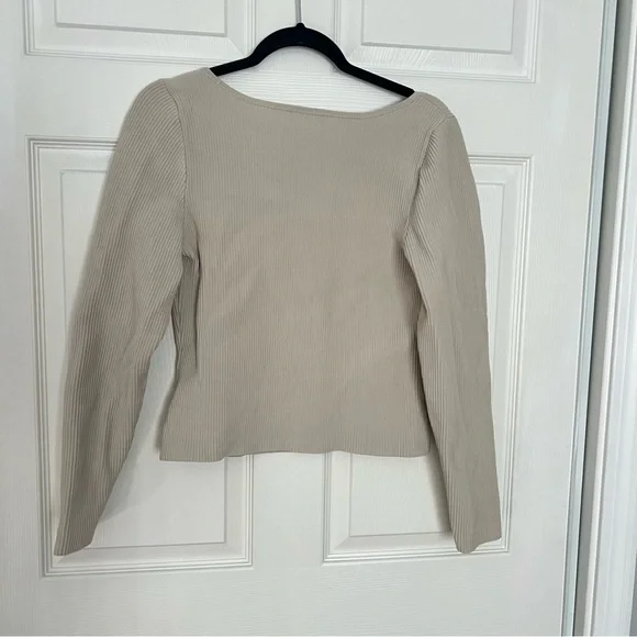 Aritzia Babaton Sculpt Knit Sweetheart Long Sleeve Top Cream Ribbed Size XL - Picture 8 of 8